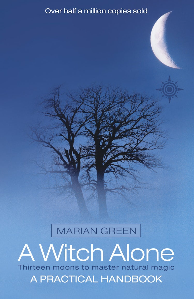 Cover image for A Witch Alone: Thirteen moons to master natural magic, isbn: 9780007373925