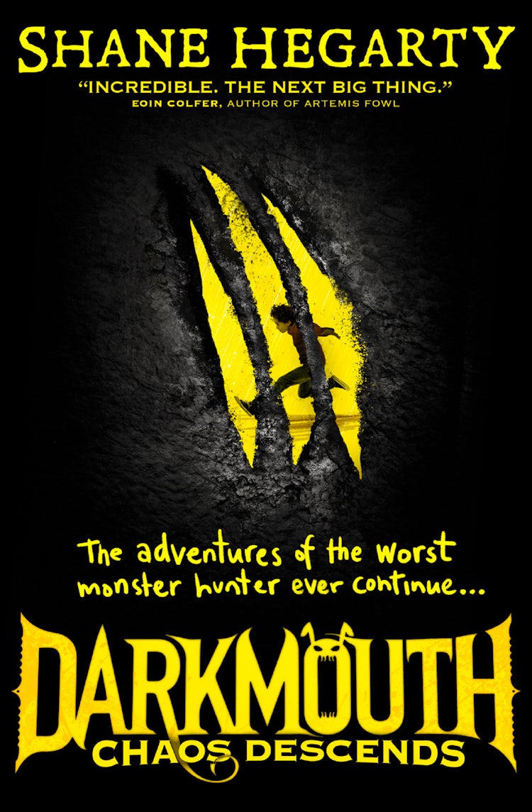 Cover image for Chaos Descends (Darkmouth, Book 3), isbn: 9780007545698