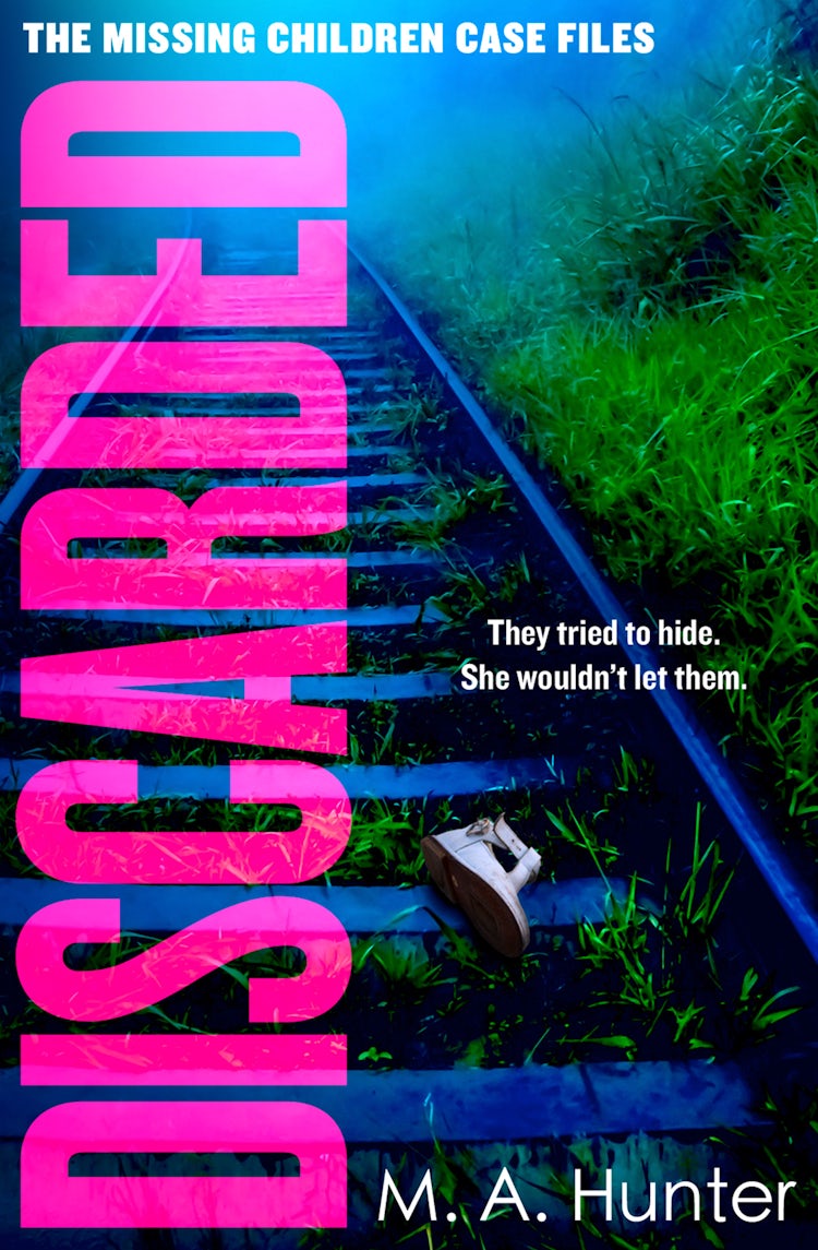 Cover image for Discarded, isbn: 9780008443351