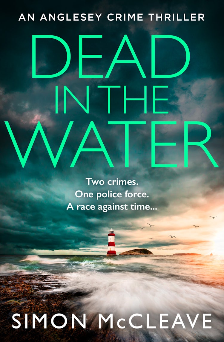 Cover image for Dead In The Water, isbn: 9780008620240
