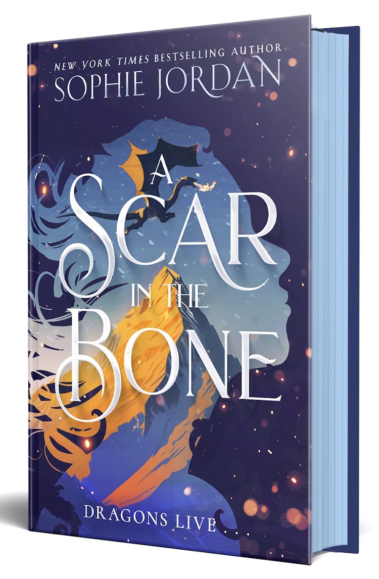Cover image for A Scar in the Bone [Deluxe Edition]: Don't miss the follow-up to the epic enemies-to-lovers romantasy coming 2025!, isbn: 9780008712556