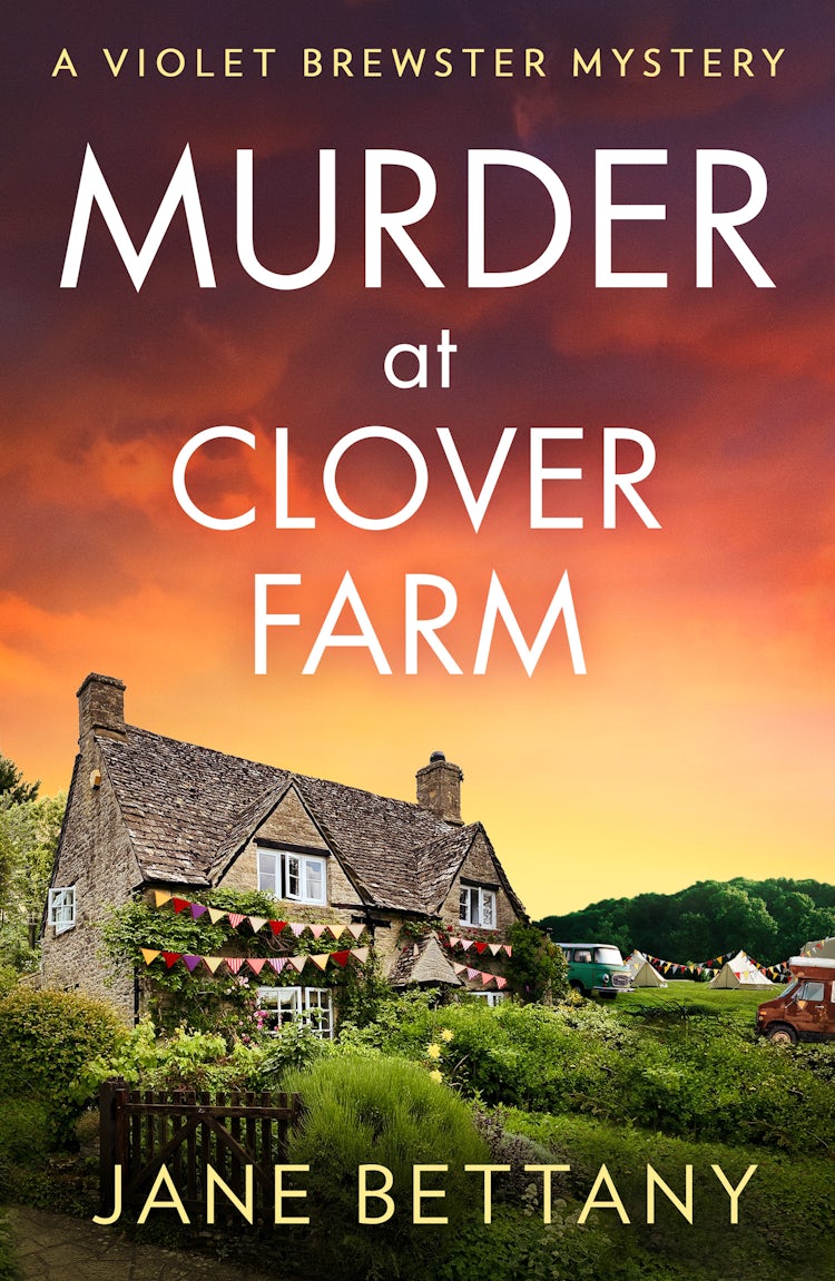 Cover image for Murder at Clover Farm (A Violet Brewster Mystery, Book 6), isbn: 9780008714840