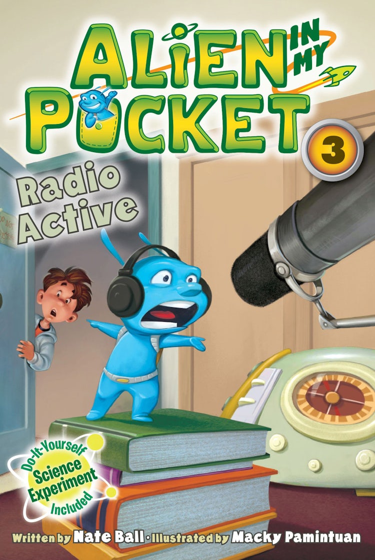 Cover image for Alien in My Pocket #3: Radio Active, isbn: 9780062216281