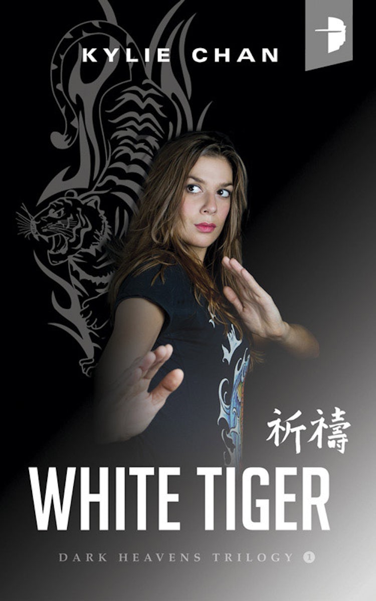 Cover image for White Tiger, isbn: 9780732292126