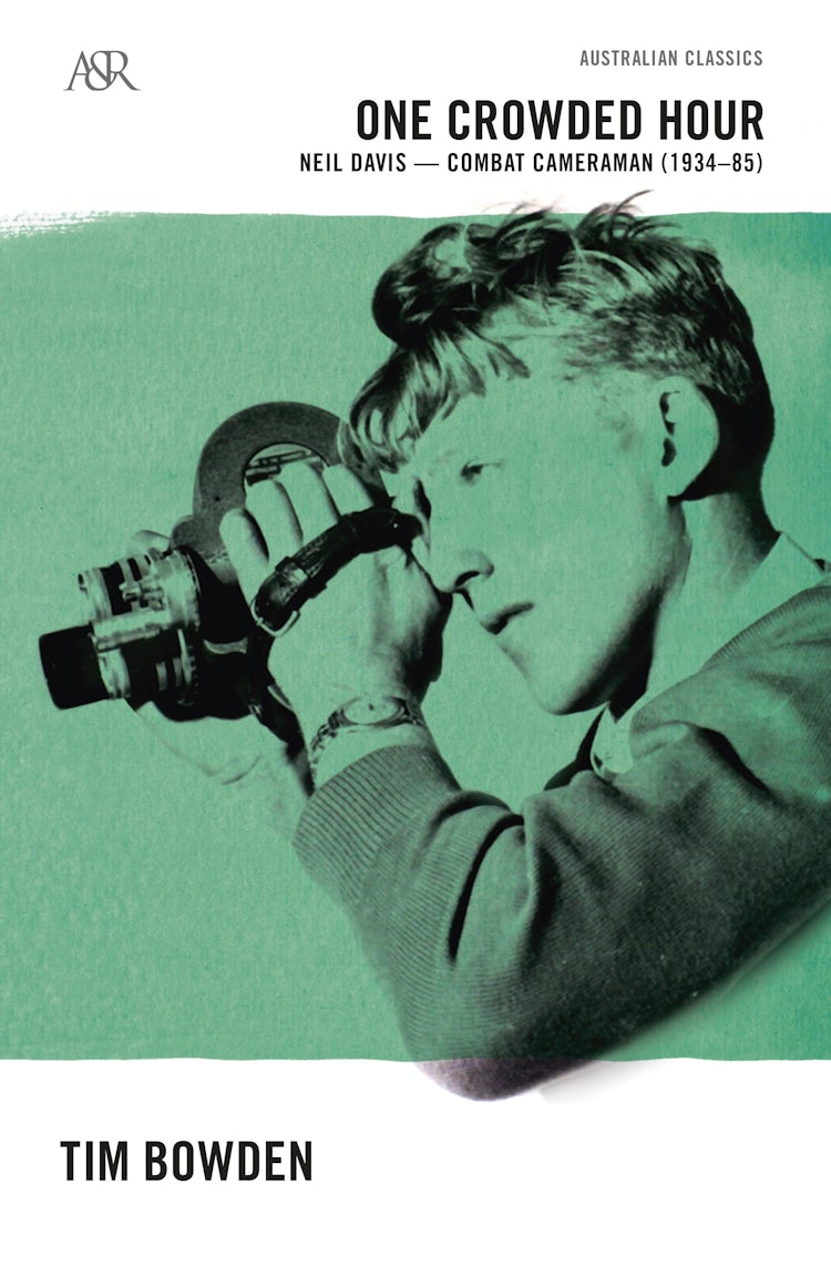 Cover image for One Crowded Hour, isbn: 9780732297336