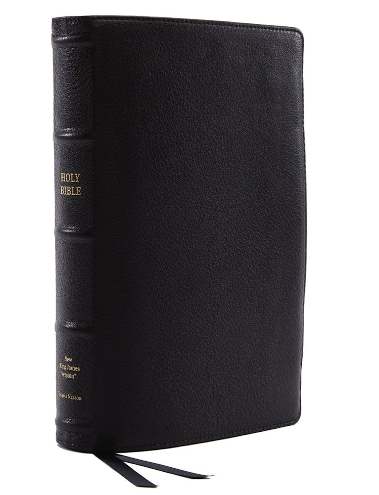 Cover image for NKJV Classic Verse-By-Verse Center-Column Reference Bible Red Letter Edition [Black], isbn: 9780785231271