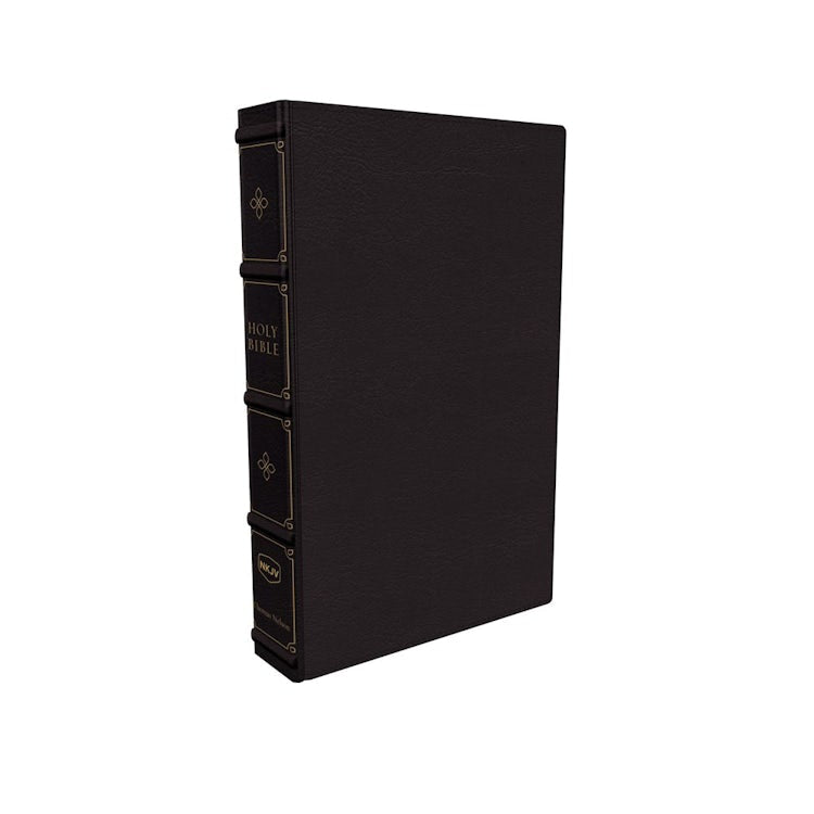Cover image for NKJV Large Print Verse-by-Verse Reference Bible, Maclaren Series, Comfort Print: Holy Bible, New King James Version [Black], isbn: 9780785241997