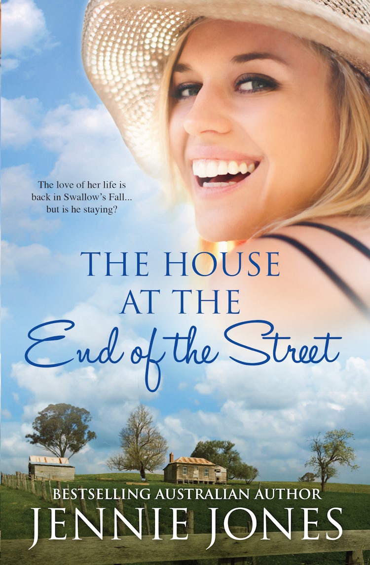 Cover image for The House At The End Of The Street, isbn: 9780857992659