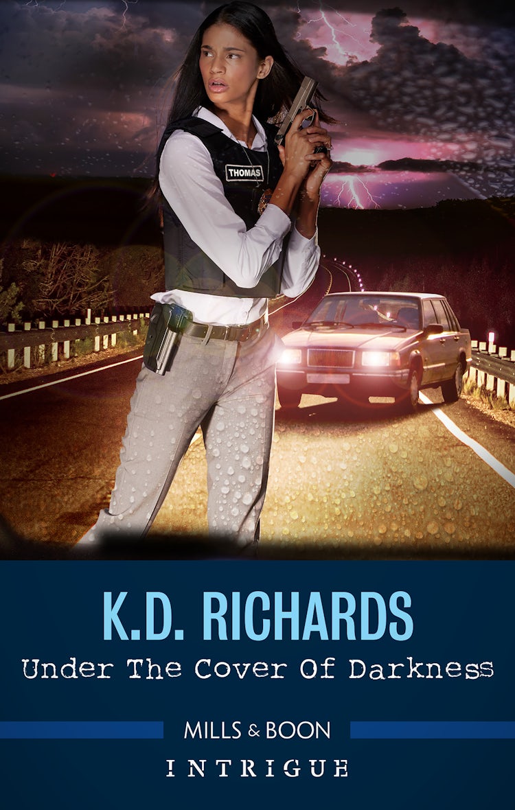 Cover image for Under The Cover Of Darkness, isbn: 9781038904621