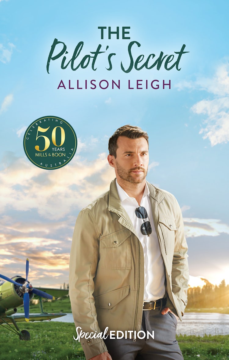 Cover image for The Pilot's Secret, isbn: 9781038908292