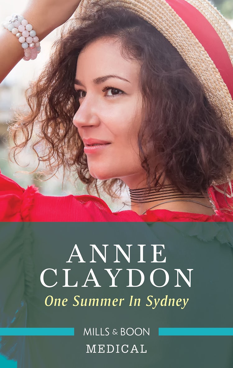 Cover image for One Summer in Sydney [Large Print], isbn: 9781038909039