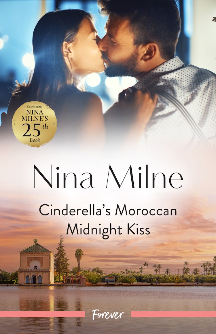 Cover image for Cinderella's Moroccan Midnight Kiss, isbn: 9781038945778