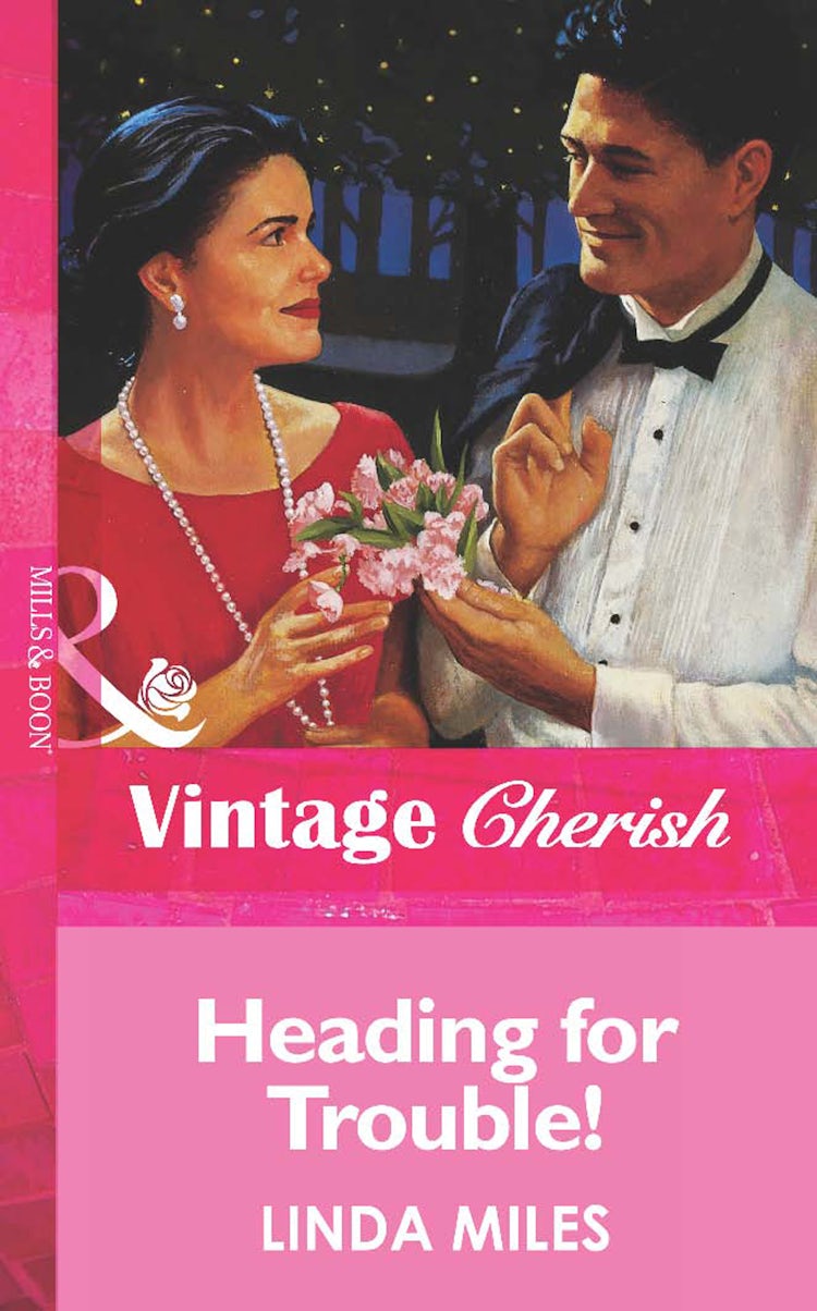 Cover image for Heading For Trouble, isbn: 9781038968067