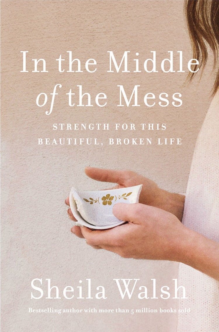 Cover image for In The Middle Of The Mess: Strength For This Beautiful, Broken Life, isbn: 9781400207633