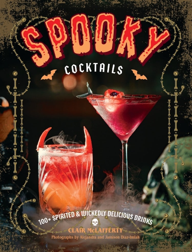 Cover image for Spooky Cocktails: 100 Spirited & Wickedly Delicious Drinks, isbn: 9781400348442