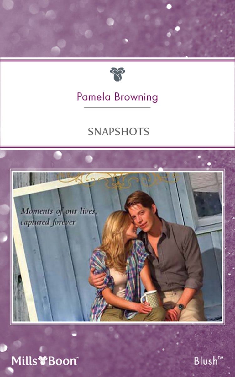Cover image for Snapshots, isbn: 9781460804995