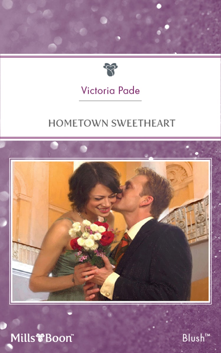 Cover image for Hometown Sweetheart, isbn: 9781460818459