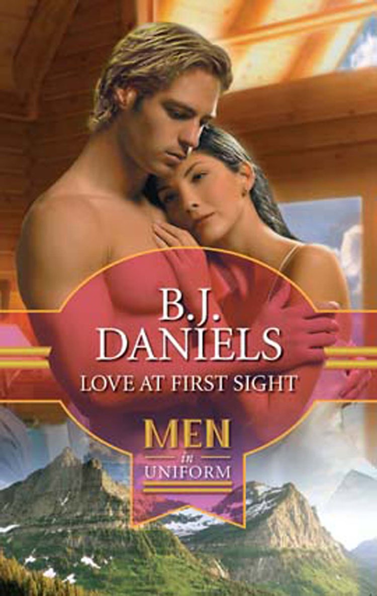 Cover image for Love At First Sight, isbn: 9781488789922