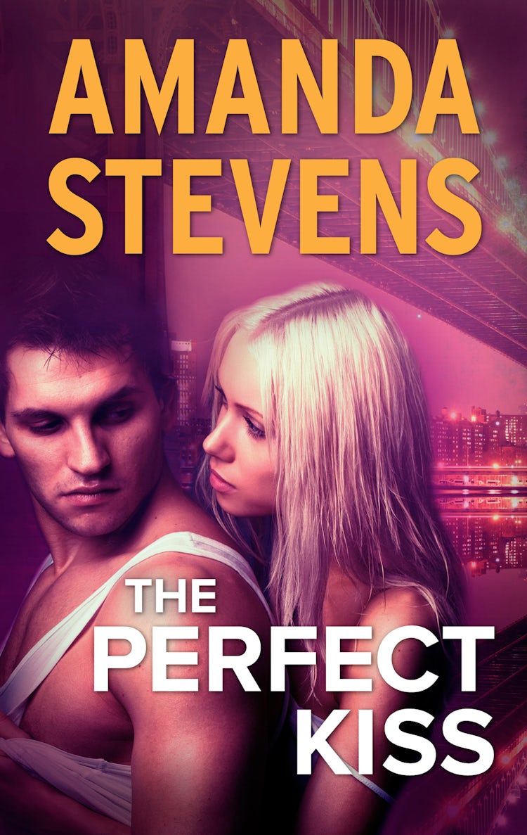 Cover image for The Perfect Kiss, isbn: 9781488790058