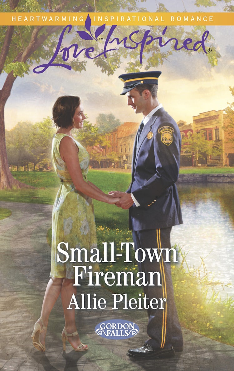 Cover image for Small-Town Fireman, isbn: 9781488797484