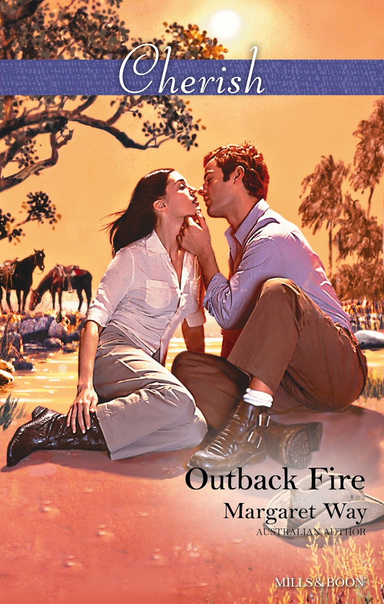 Cover image for Outback Fire, isbn: 9781488798764