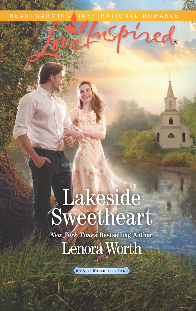 Cover image for Lakeside Sweetheart, isbn: 9781489214096