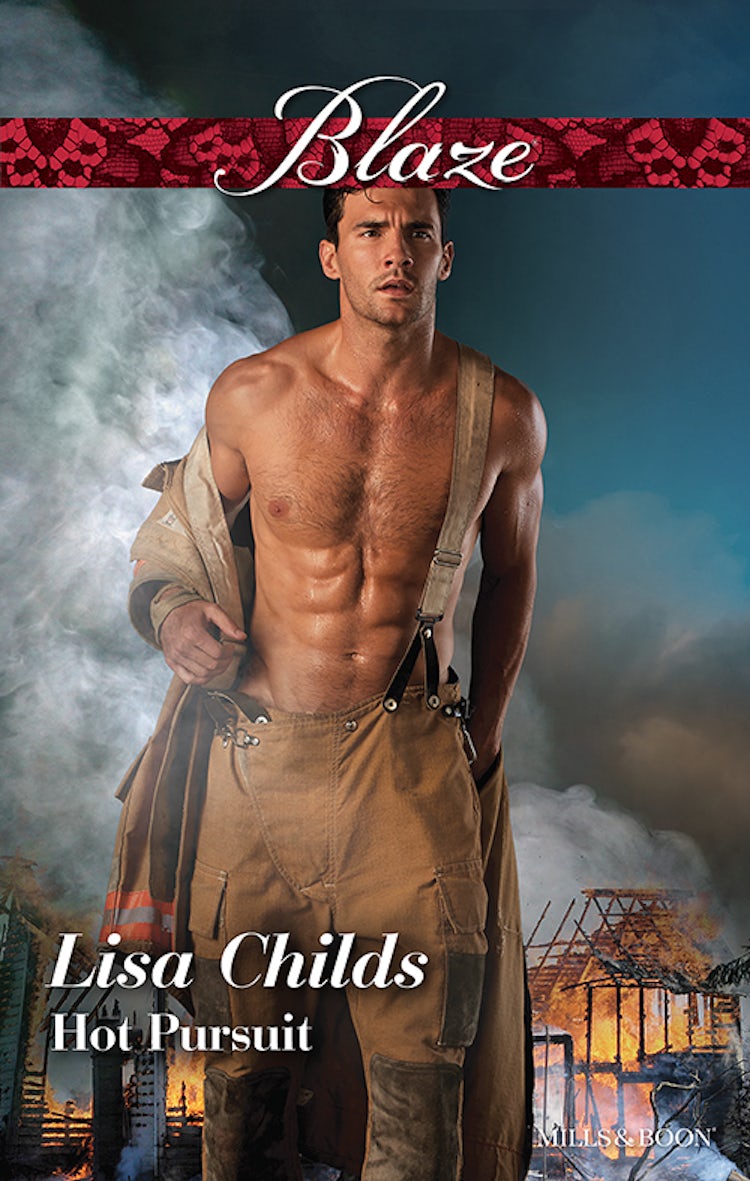 Cover image for Hot Pursuit, isbn: 9781489231543