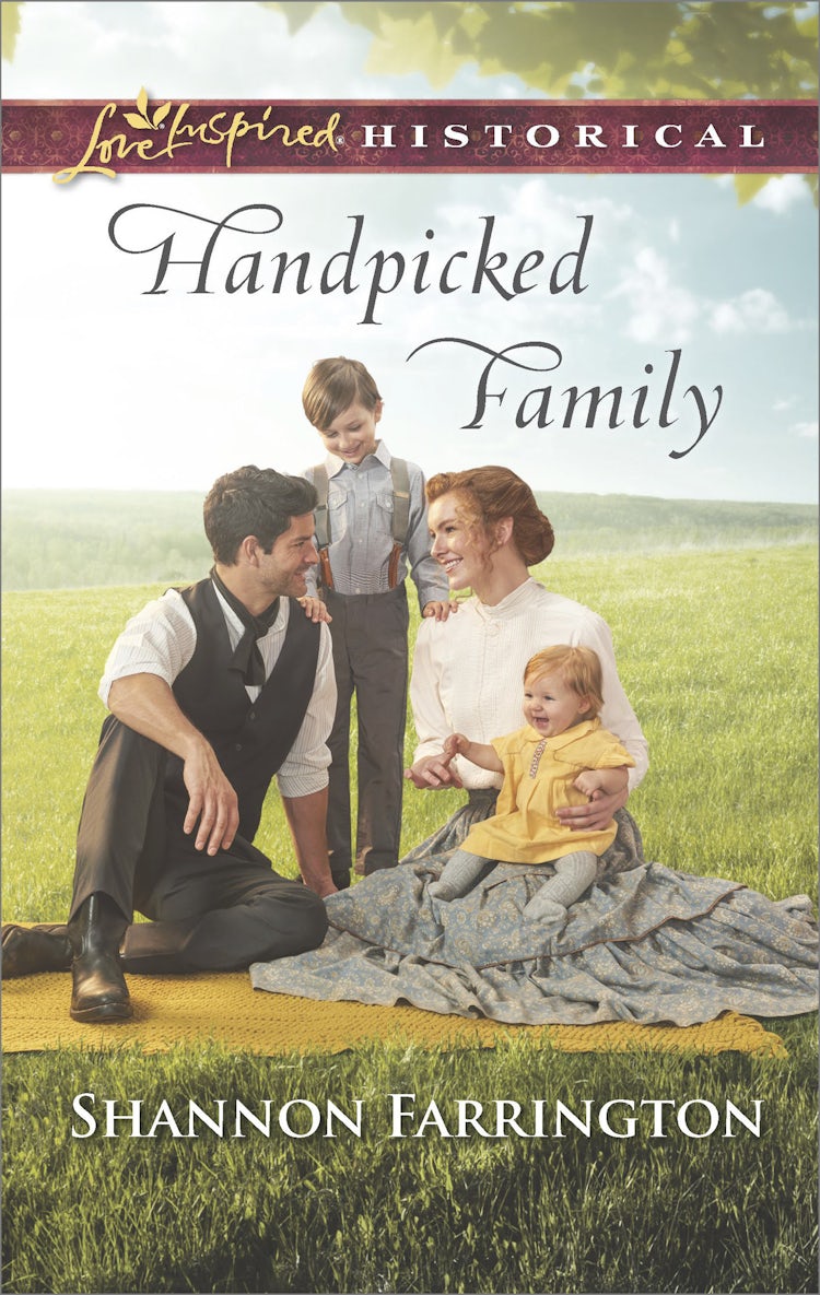 Cover image for Handpicked Family, isbn: 9781489265746