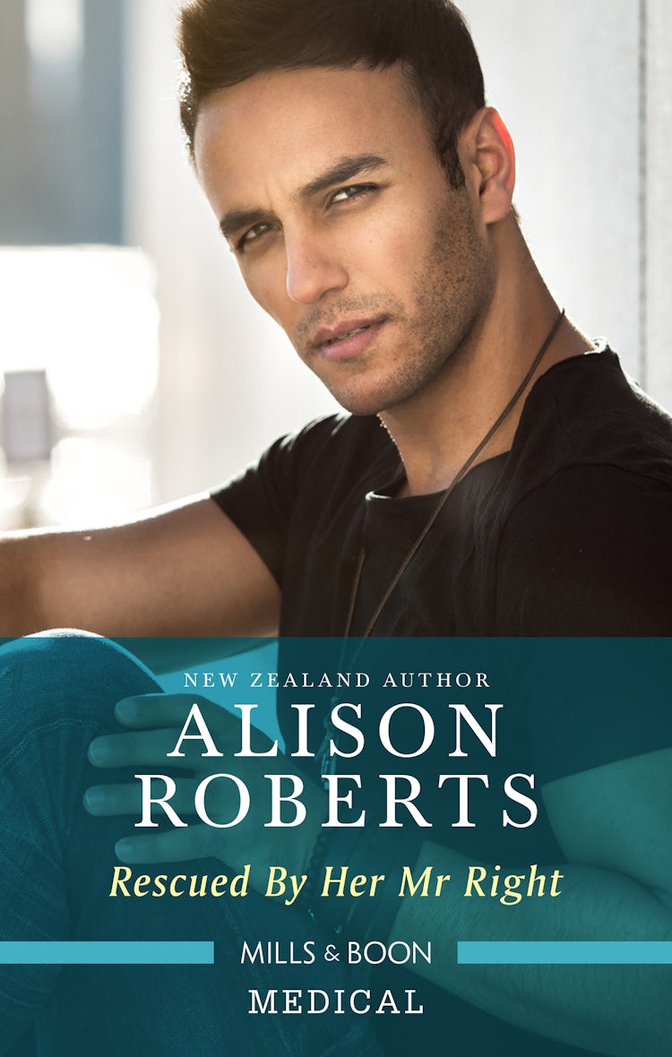 Cover image for Rescued By Her Mr Right, isbn: 9781489270108