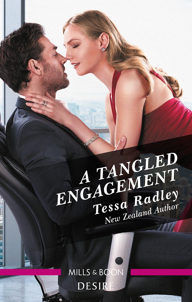 Cover image for A Tangled Engagement, isbn: 9781489287939