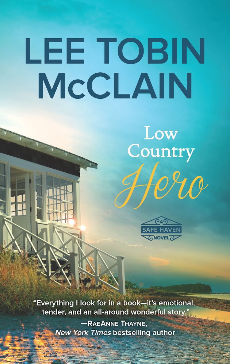 Cover image for Low Country Hero, isbn: 9781489289131