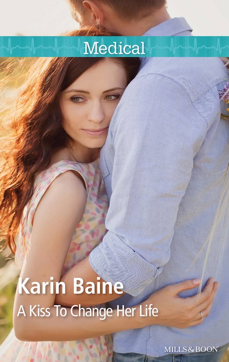 Cover image for A Kiss To Change Her Life, isbn: 9781760375089