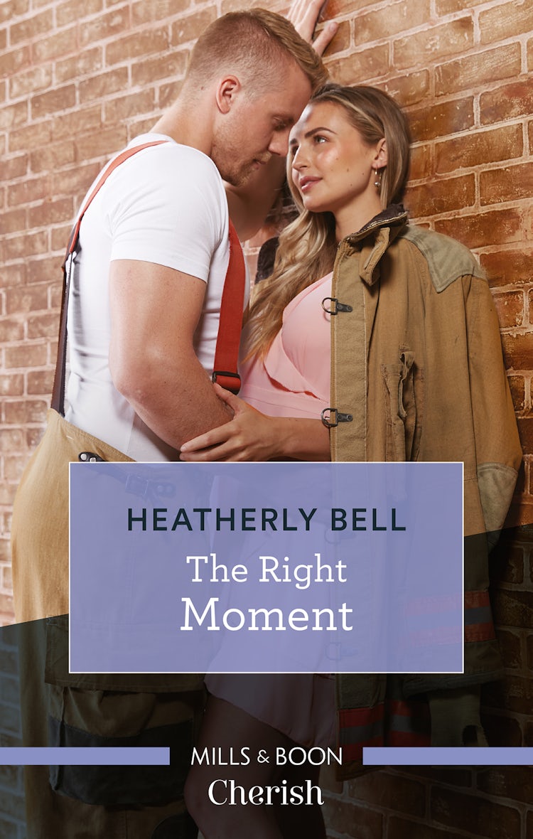 Cover image for The Right Moment, isbn: 9781867205227