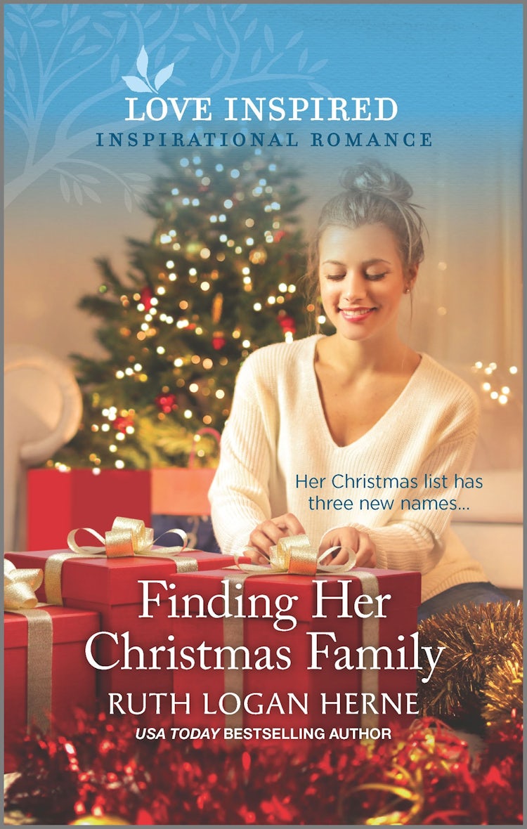 Cover image for Finding Her Christmas Family, isbn: 9781867219729