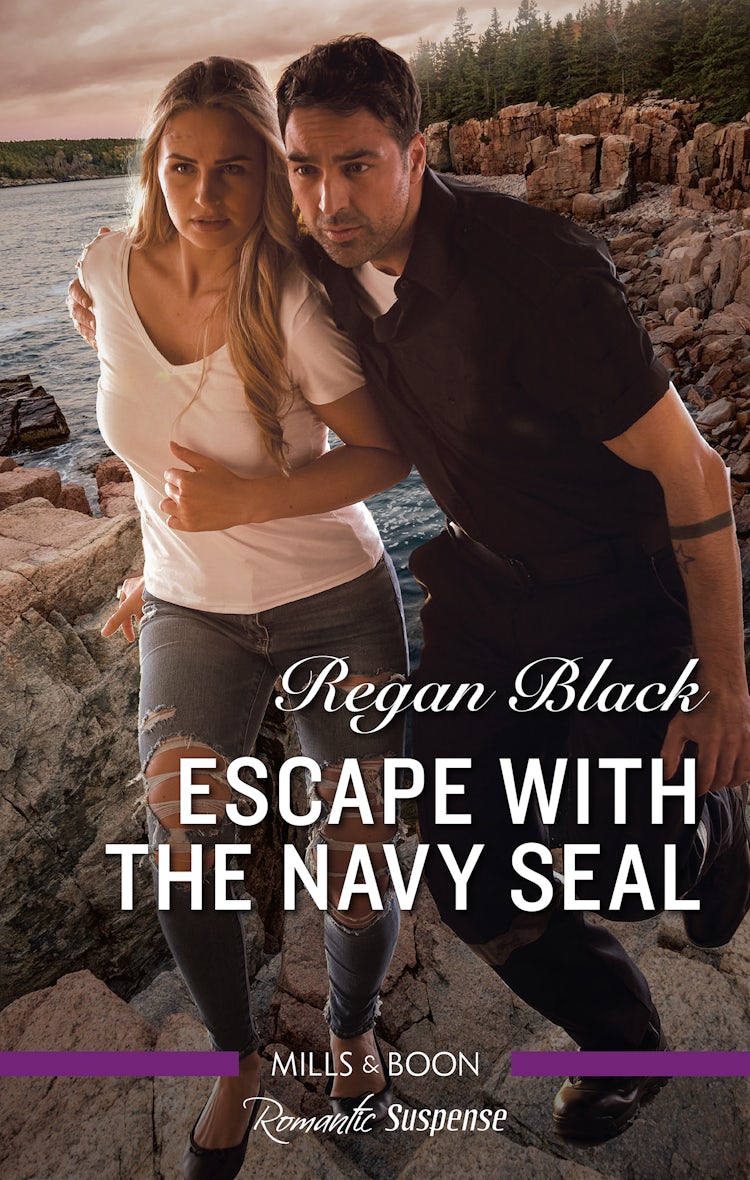 Cover image for Escape with the Navy SEAL, isbn: 9781867222156