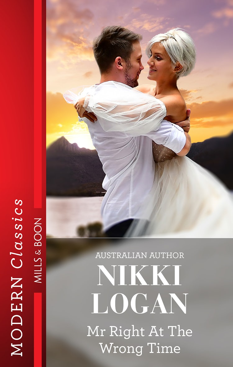 Cover image for Mr Right At The Wrong Time, isbn: 9781867225133