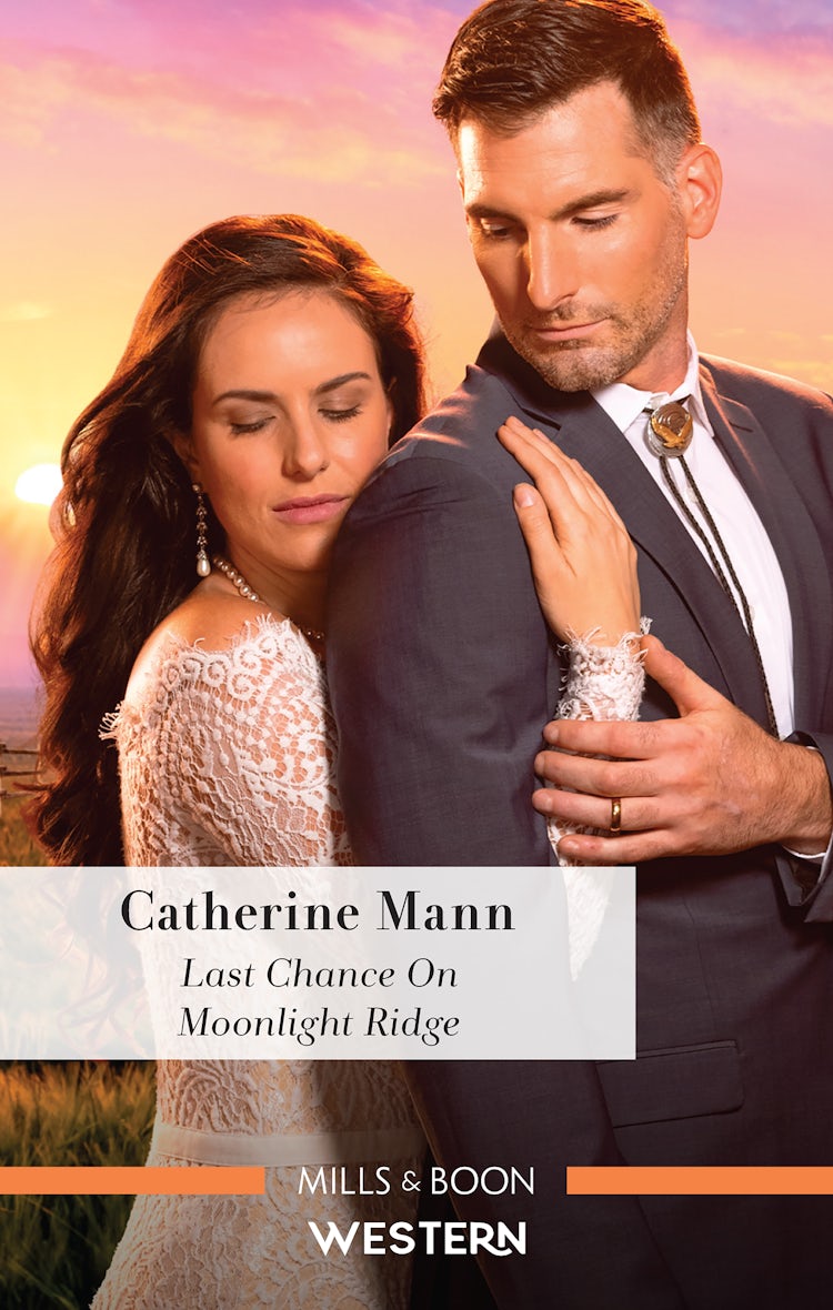 Cover image for Last Chance on Moonlight Ridge, isbn: 9781867253501