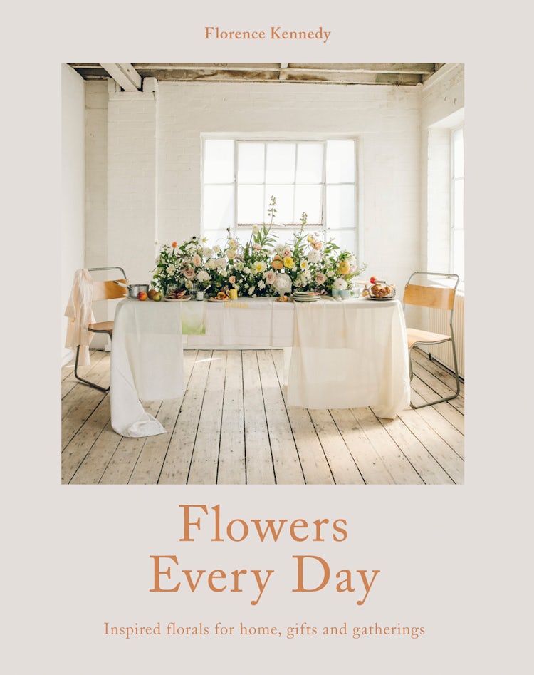 Cover image for Flowers Every Day, isbn: 9781911595328