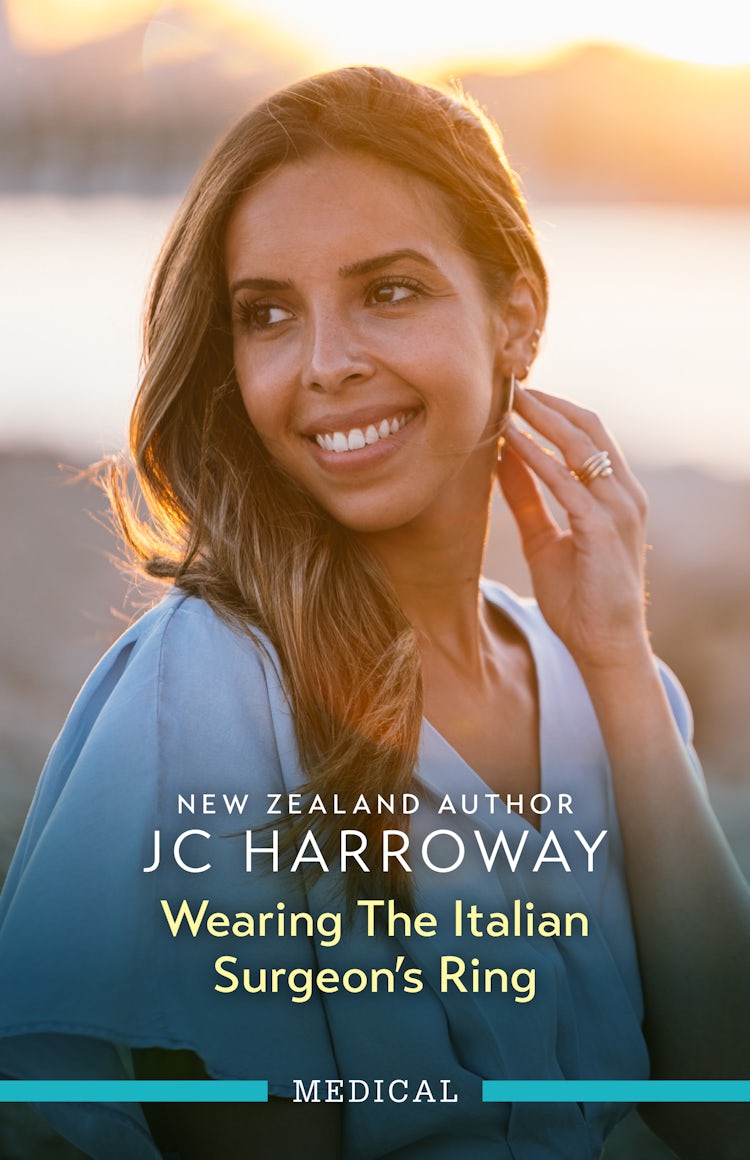 Cover image for Wearing The Italian Surgeon's Ring, isbn: 9781038984401