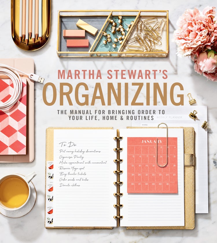 Cover image for Martha Stewart's Organizing, isbn: 9781328506696